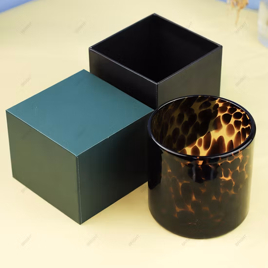 Commercio all'ingrosso 6 once 8 once 315 ml Candela di vetro rotonda Tazza di candela di vetro Bottiglia di candela di vetro Contenitore di candela di vetro Barattolo di vetro con coperchio di bambù sigillante per la produzione di candele